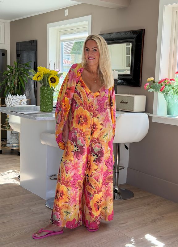 Big Flower Jumpsuit Coconut Milk