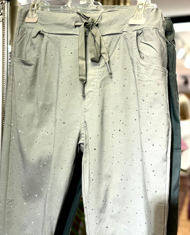 Xtra Stretchy Pant
