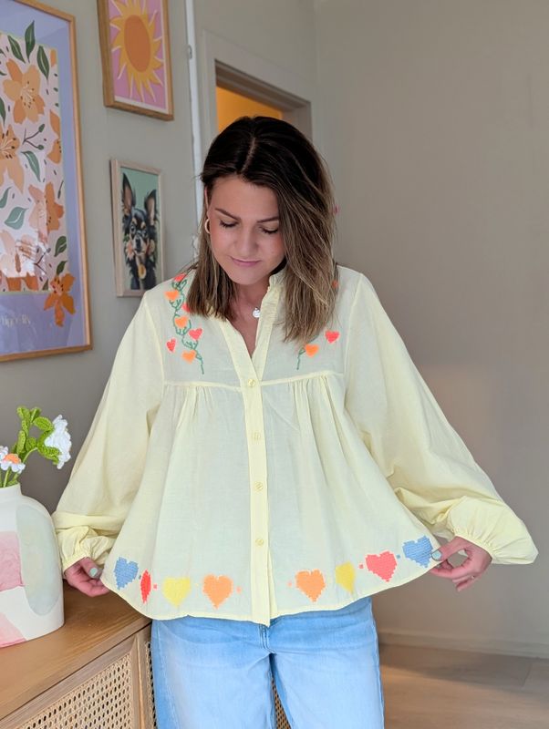 Embroidery Blouse Qnuz