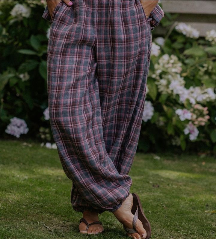 Fabia Pants Not Sisters