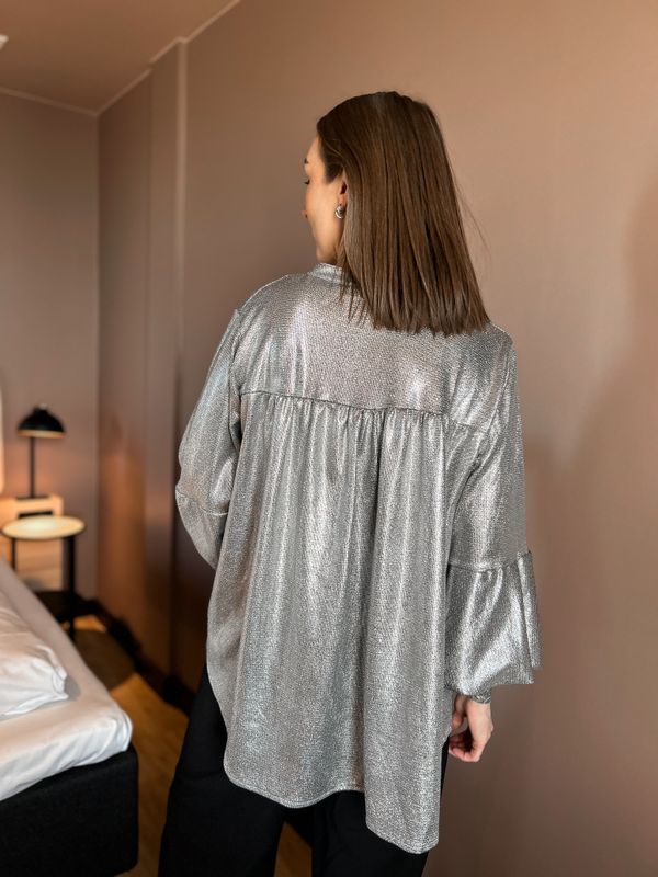 Glitter Trumpet Blouse 