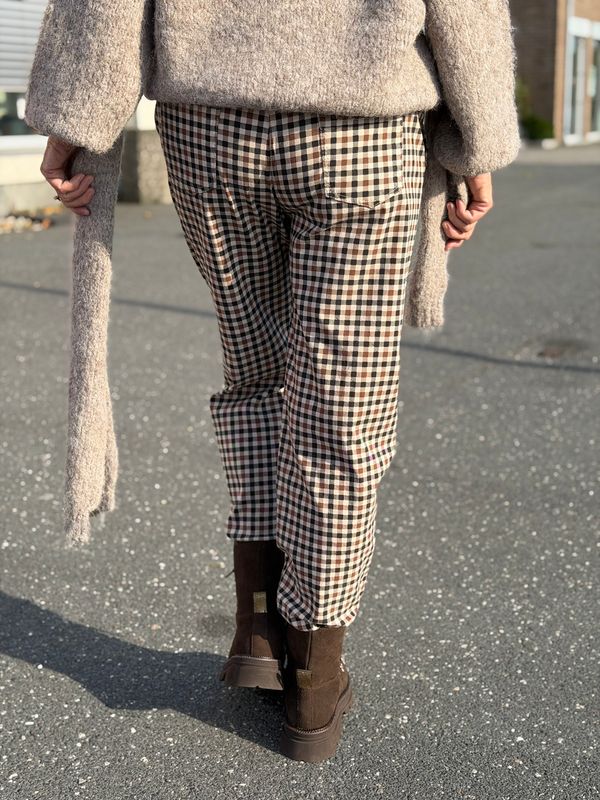 Bailey Stretchy Pant