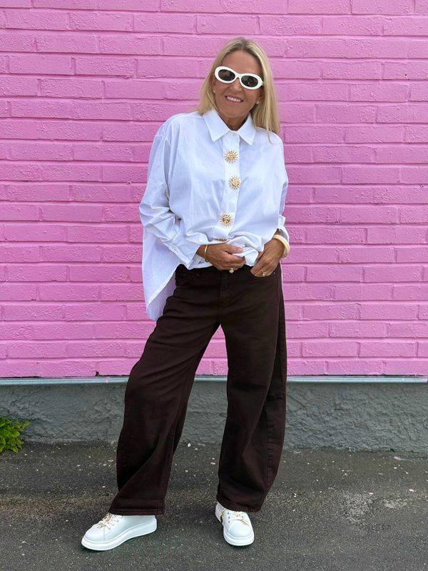 Brownie Loose Barrel Jeans