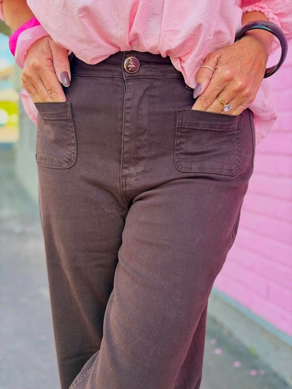 Wide Pockets Jeans Qnuz