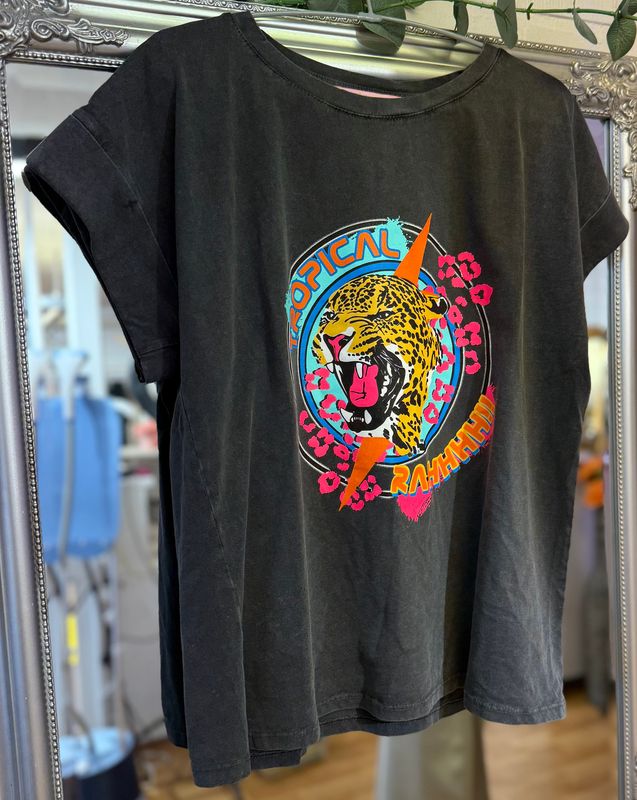 Tiger Tee Love Forever