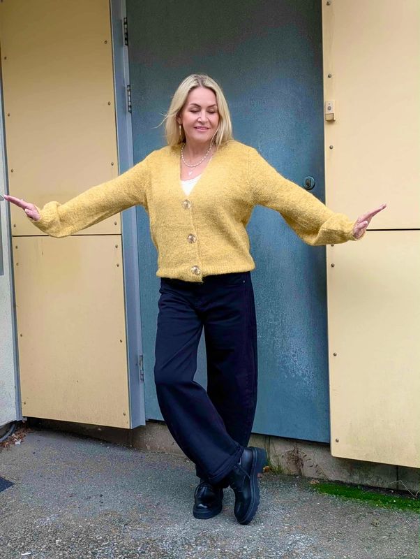 Beauty Button Cardigan