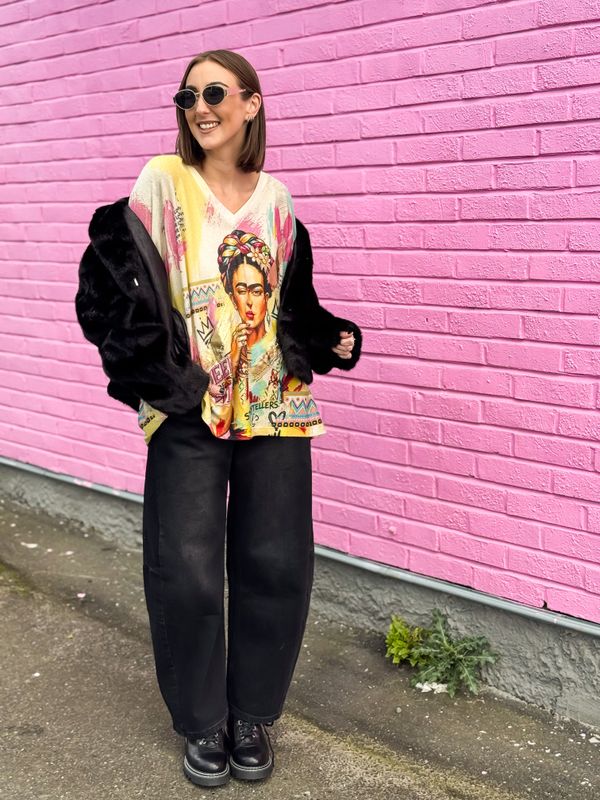 Frida Queen Tee