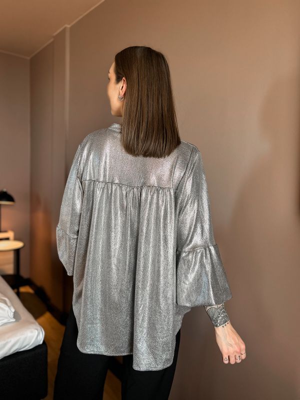 Glitter Trumpet Blouse 